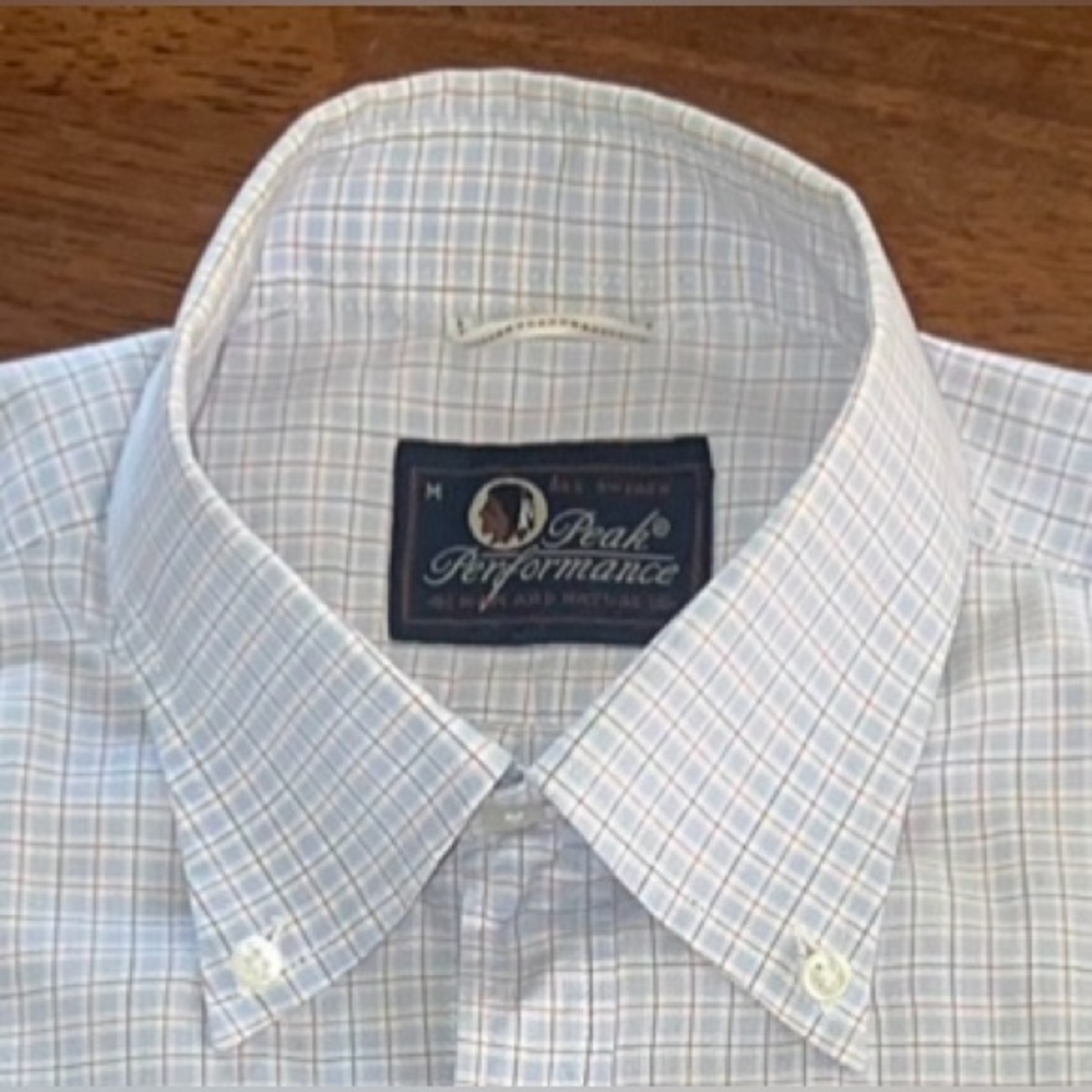 Peak Performance Buttons Down Shirt - image 2